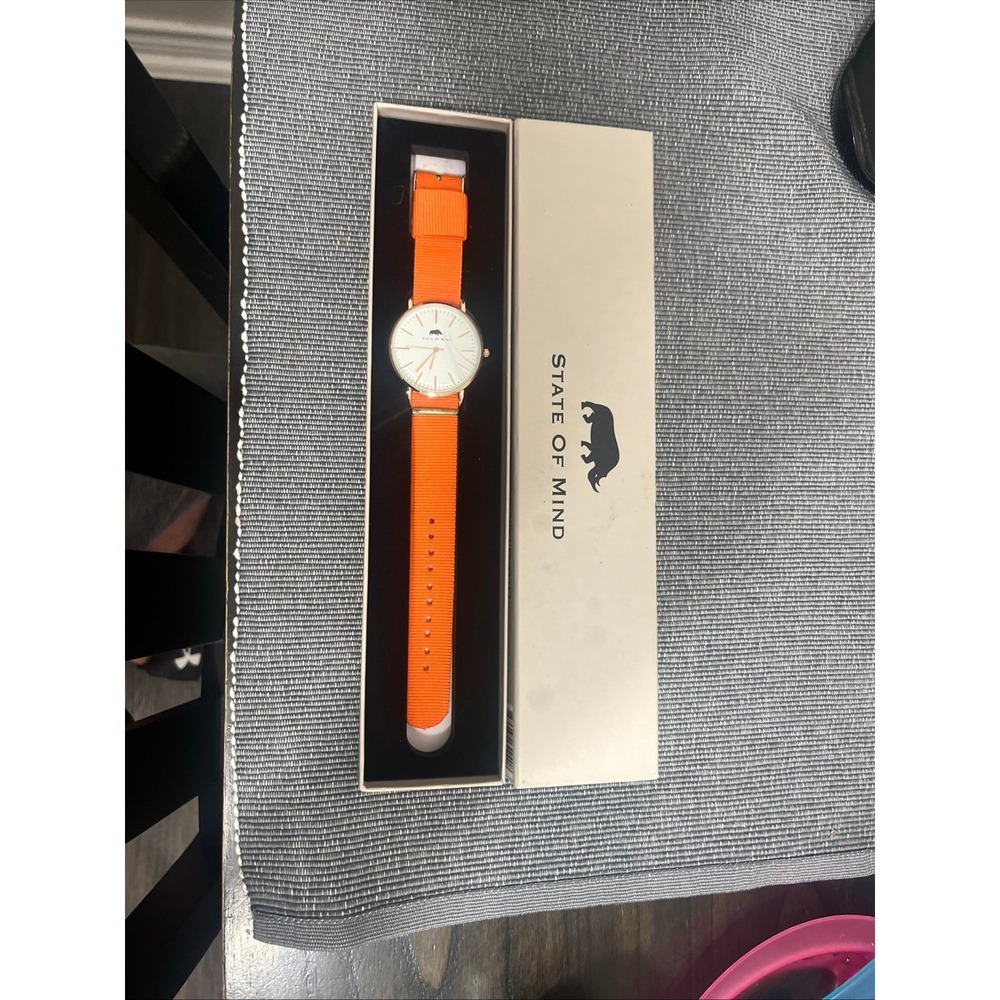 New women's  watch State of Mind